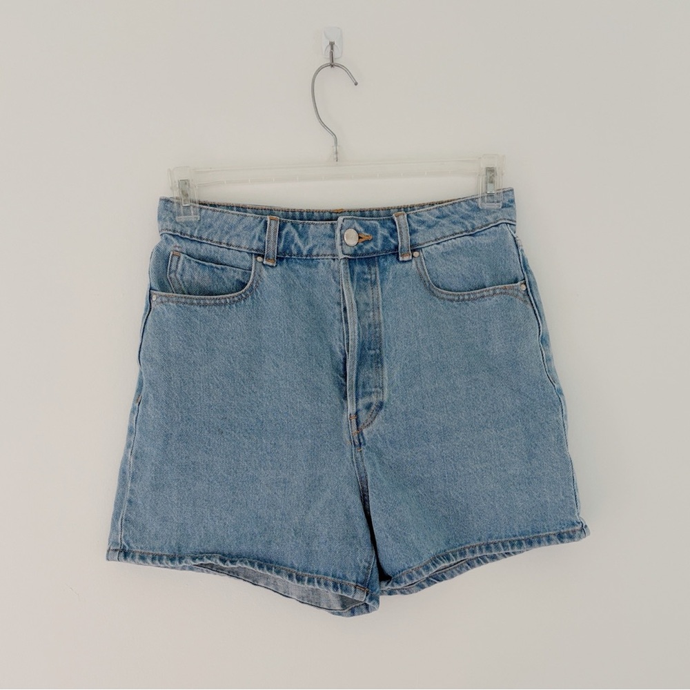 Zara light wash Denim Women's Shorts US size 6